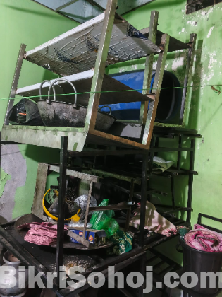 হোটেলে সামগ্রী